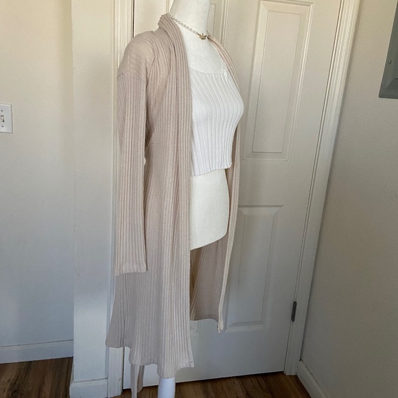 ✧ GAP Beige Tie Long Cardigan ✧ - Picture 9 of 10